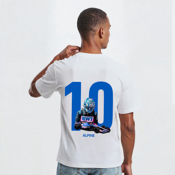 T-shirt blanc F1 Pierre Gasly avec grand numéro 10 bleu et illustration du pilote en combinaison Alpine sur le dos