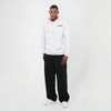 Sweat blanc Monaco Grand Prix Édition en vue complète, porté par mannequin en pantalon noir