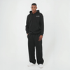 Sweat noir Monaco Grand Prix Édition en vue complète, porté par mannequin en pantalon noir