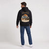 Sweat Ford Bronco First Generation noir porté de dos en plan large avec print High Desert Edition