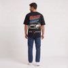 T-shirt Fiat 131 Abarth noir porté de dos en plan large